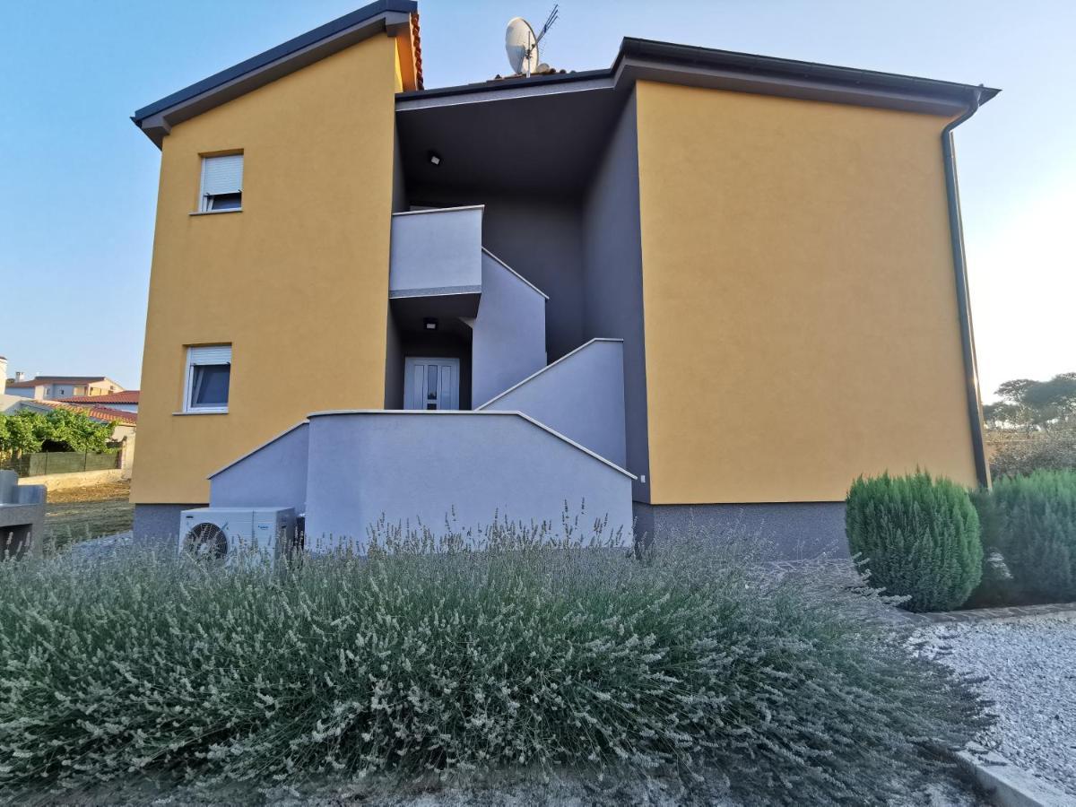 Casa Matea - 90 M From The Sea, New Private Swimming Pool Apartment Pula Luaran gambar